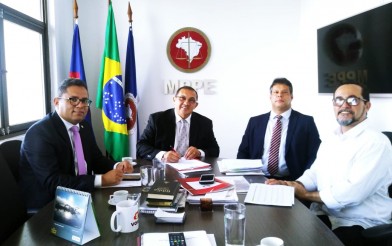Reajuste salarial da categoria foi definido ontem (30) em reunião com o Sindsemp/PE