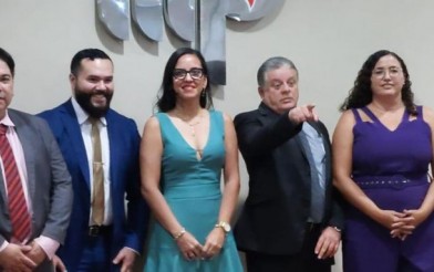 Sindsemppe marca presença na posse da nova presidenta do sindicato baiano